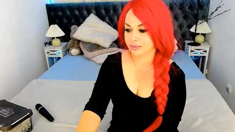 Snapshot of redheadeva chatting on October 18, 2025, 5:32 am redheadeva online show from October 18, 2025, 5:32 am