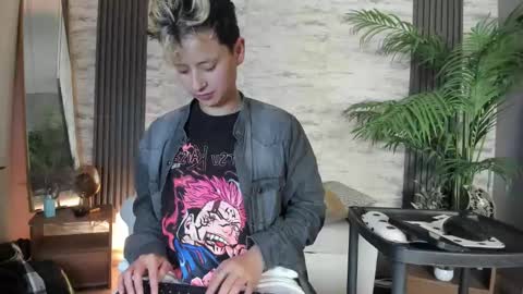 redhood_1_ online show from March 28, 2026, 5:40 am