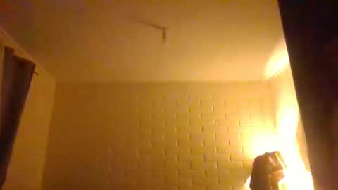 Snapshot of redhot2333 chatting on December 20, 2025, 9:05 am redhot2333 online show from December 20, 2025, 9:05 am