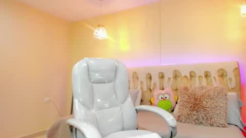 Snapshot of redhot_chilipeppers chatting on December 28, 2024, 12:04 am Lupe online show from December 28, 2024, 12:04 am