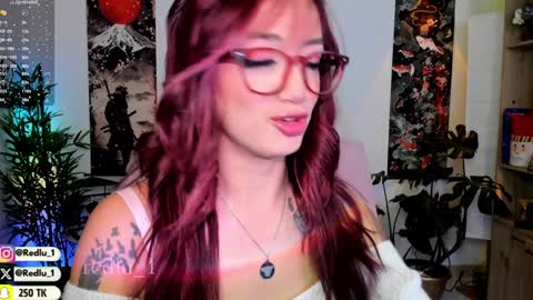 Snapshot of redlu_1 chatting on January 15, 2025, 2:49 am Lu Independiet model online show from January 15, 2025, 2:49 am