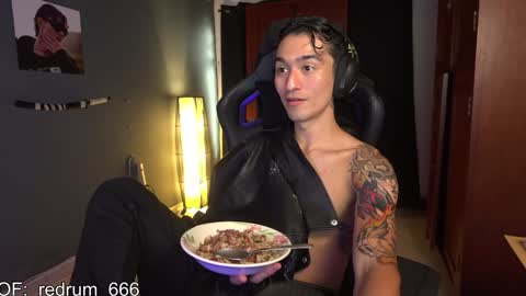 Snapshot of redrum_696 chatting on January 23, 2025, 6:14 pm Red online show from January 23, 2025, 6:14 pm