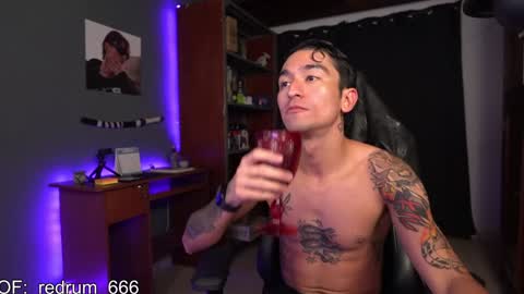 Snapshot of redrum_696 chatting on January 30, 2025, 9:36 pm Red online show from January 30, 2025, 9:36 pm