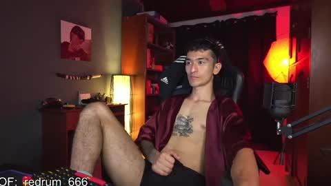 Snapshot of redrum_696 chatting on March 8, 2025, 4:23 am Red online show from March 8, 2025, 4:23 am