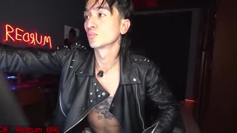 Snapshot of redrum_696 chatting on November 23, 2025, 11:04 pm Red online show from November 23, 2025, 11:04 pm