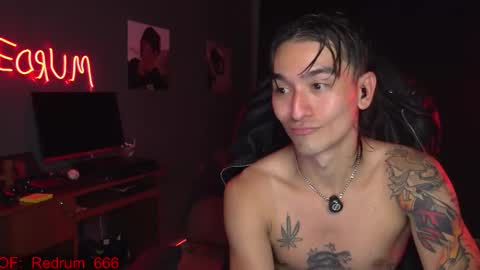 Snapshot of redrum_696 chatting on December 1, 2025, 2:16 am Red online show from December 1, 2025, 2:16 am