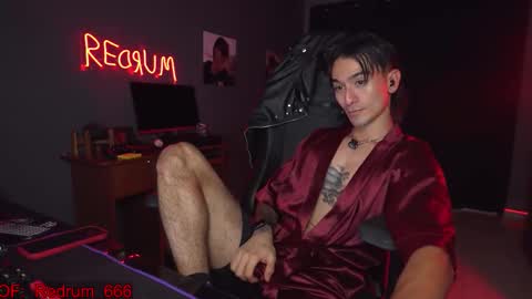 Snapshot of redrum_696 chatting on December 1, 2025, 7:41 pm Red online show from December 1, 2025, 7:41 pm