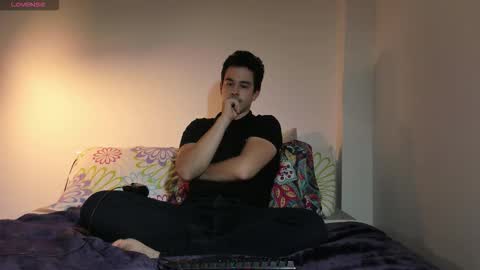 RedsoulReaver online show from November 11, 2025, 12:10 am