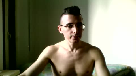 redstep0 online show from November 10, 2025, 2:16 pm