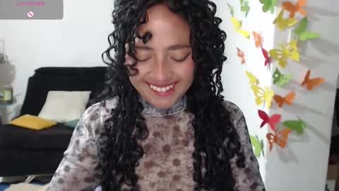 Snapshot of redvelvet_25 chatting on December 15, 2025, 7:12 am Velvet online show from December 15, 2025, 7:12 am