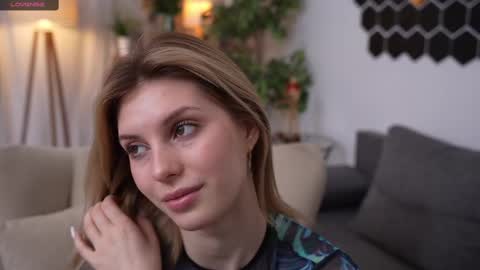 Snapshot of refined_style chatting on February 8, 2025, 7:15 am JessyinCherri yang online show from February 8, 2025, 7:15 am