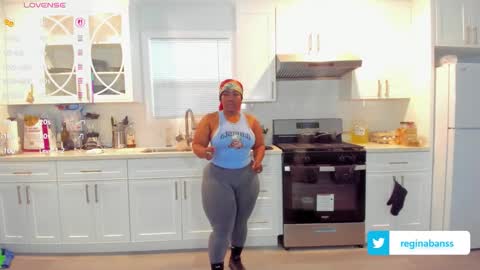 Snapshot of reginabanx chatting on December 18, 2025, 11:55 pm reginabanx online show from December 18, 2025, 11:55 pm