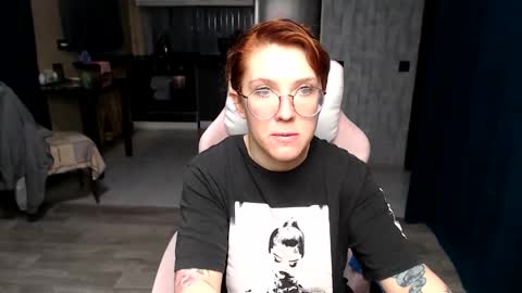 Regina online show from October 15, 2025, 2:44 am