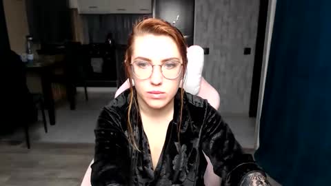 Regina online show from November 15, 2025, 2:53 am