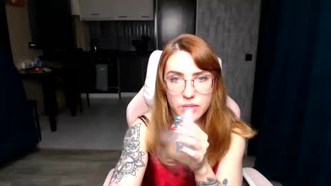 Regina online show from November 23, 2025, 1:49 am