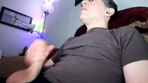 Snapshot of regularguy20 chatting on February 5, 2026, 9:25 am regularguy20 online show from February 5, 2026, 9:25 am