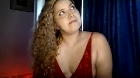 Snapshot of rei_chan26 chatting on February 15, 2025, 9:26 pm Tania Nixx online show from February 15, 2025, 9:26 pm