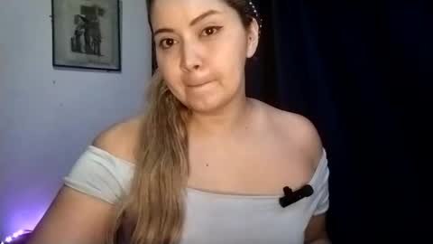 Snapshot of rei_chan26 chatting on February 18, 2025, 7:54 am Tania Nixx online show from February 18, 2025, 7:54 am