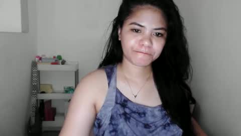 reign2525 online show from November 27, 2025, 6:26 am