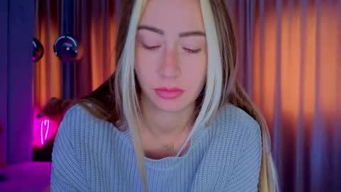 reina cummings online show from October 28, 2025, 6:50 am