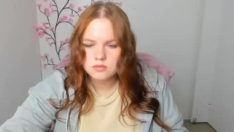 Snapshot of reinakitty_ chatting on January 19, 2026, 12:09 pm Reina online show from January 19, 2026, 12:09 pm