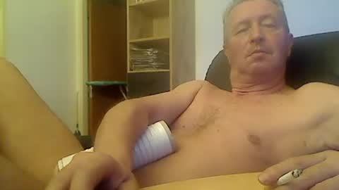 reini7211 online show from June 27, 2026, 12:59 am