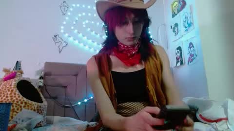 Snapshot of reiv_femboy chatting on December 16, 2025, 4:17 am reiv_femboy online show from December 16, 2025, 4:17 am