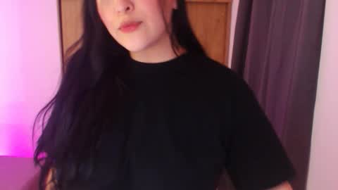 Snapshot of renata_ruiz chatting on February 7, 2026, 3:54 am online show from February 7, 2026, 3:54 am