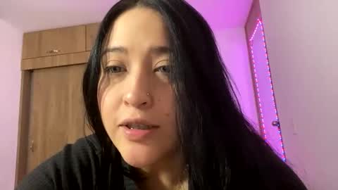 Snapshot of renata_ruiz chatting on February 16, 2026, 7:15 am online show from February 16, 2026, 7:15 am