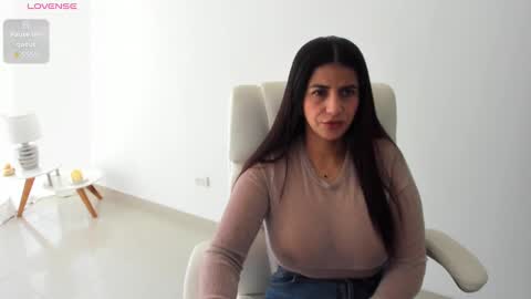 RENATA online show from March 5, 2025, 3:18 pm