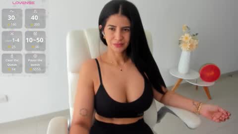 RENATA online show from October 14, 2025, 1:23 pm