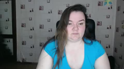 Snapshot of renataoia chatting on February 21, 2025, 6:15 pm renataoia online show from February 21, 2025, 6:15 pm