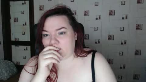 Snapshot of renataoia chatting on December 16, 2025, 5:51 pm renataoia online show from December 16, 2025, 5:51 pm