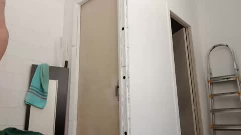 Snapshot of renatocavedon1 chatting on December 5, 2025, 3:20 pm renatocavedon1 online show from December 5, 2025, 3:20 pm