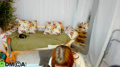 Snapshot of rene_shine chatting on October 18, 2025, 9:21 am rene_shine online show from October 18, 2025, 9:21 am