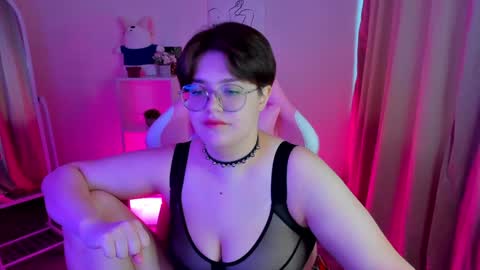 renee_turner online show from January 14, 2025, 7:59 am