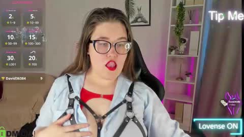 renee_turner online show from November 10, 2025, 9:08 am