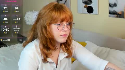 Snapshot of reneefoxy_ chatting on July 19, 2026, 12:58 am reneefoxy_ online show from July 19, 2026, 12:58 am