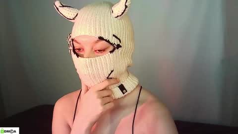 Snapshot of renesme_lusilia chatting on May 7, 2026, 2:28 am Renesme White Im here from Monday to Friday online show from May 7, 2026, 2:28 am