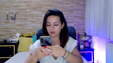 Snapshot of renesmesweet chatting on February 17, 2025, 3:09 pm renesmesweet online show from February 17, 2025, 3:09 pm