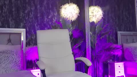 Snapshot of renesmesweet chatting on March 21, 2026, 6:40 am renesmesweet online show from March 21, 2026, 6:40 am