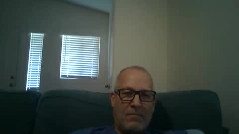 Snapshot of renewaz chatting on March 6, 2026, 7:43 pm Renewaz online show from March 6, 2026, 7:43 pm