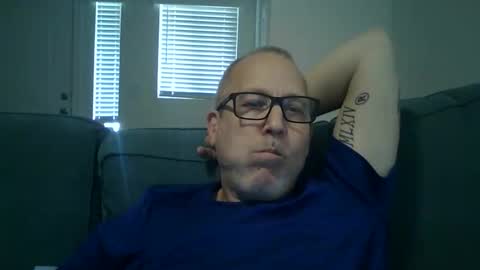 Snapshot of renewaz chatting on March 8, 2026, 6:44 pm Renewaz online show from March 8, 2026, 6:44 pm