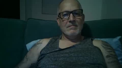 Snapshot of renewaz chatting on March 12, 2026, 3:23 am Renewaz online show from March 12, 2026, 3:23 am