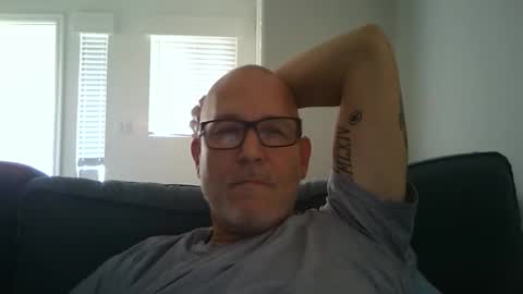 Snapshot of renewaz chatting on April 26, 2026, 7:11 pm Renewaz online show from April 26, 2026, 7:11 pm