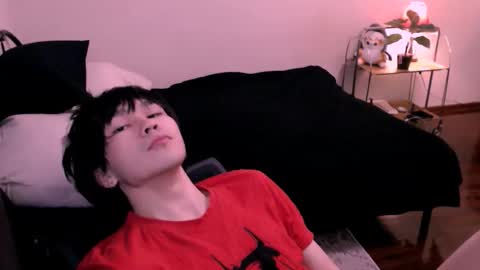 rennuts online show from November 7, 2025, 5:57 pm