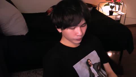 rennuts online show from November 26, 2025, 6:53 pm