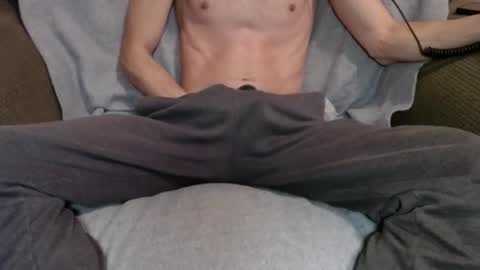 Snapshot of renolp416 chatting on January 18, 2026, 5:00 am renolp416 online show from January 18, 2026, 5:00 am