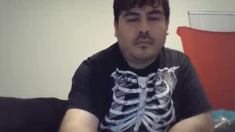 Snapshot of renz187 chatting on December 5, 2025, 4:54 am Renz online show from December 5, 2025, 4:54 am