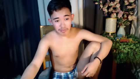 Snapshot of renzamora chatting on September 12, 2025, 6:08 pm rnezamora online show from September 12, 2025, 6:08 pm